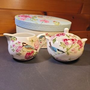 Fine China Sugar Bowl and Creamer, Bird Song